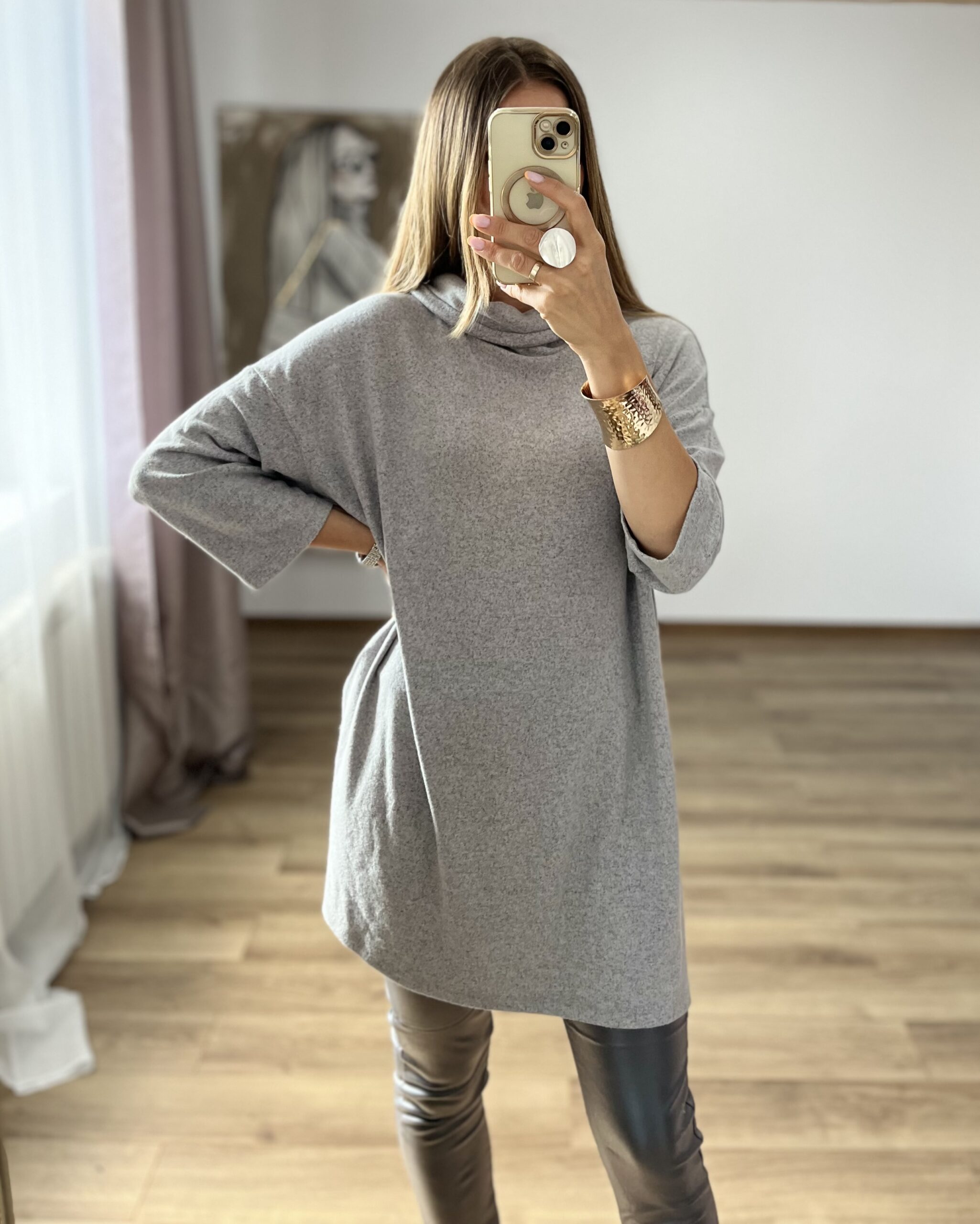 Szary golf z wiskozy r. S/M Soyaconcept