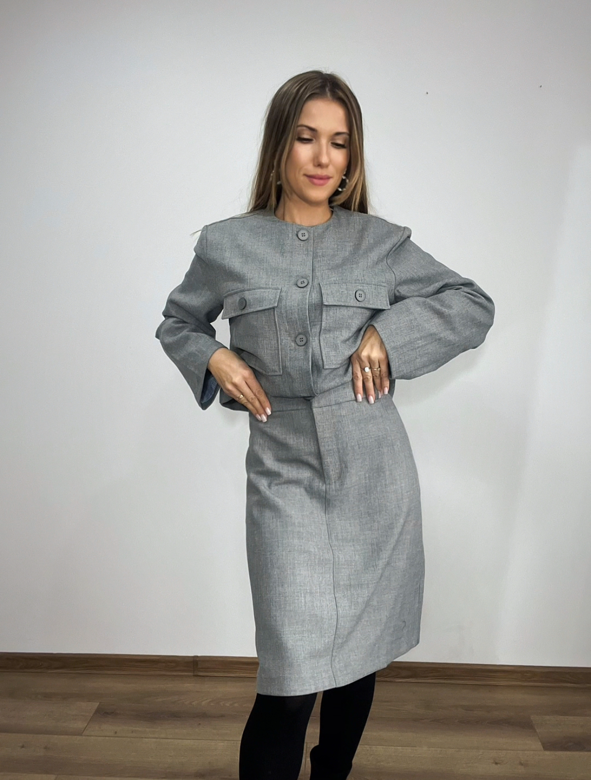 Szara spódnica r. 44 XXL Fransa