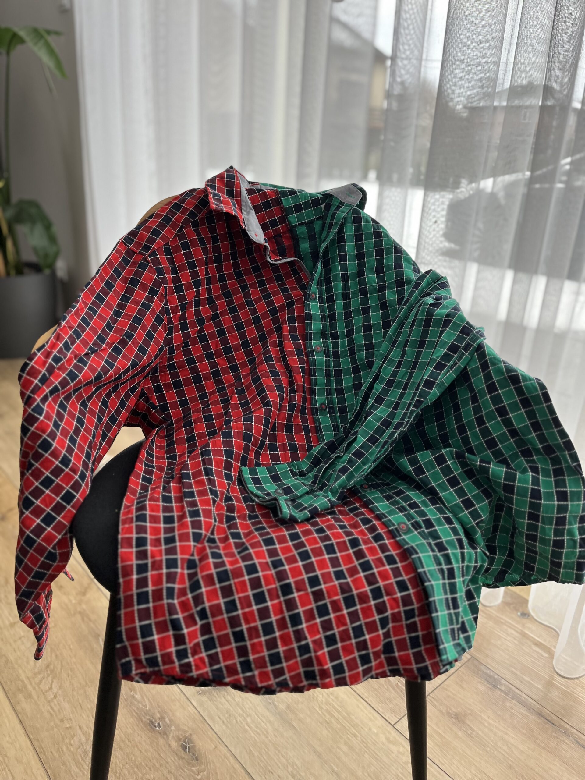 Dwukolorowa koszula w kratkę z ozdobnym kołnierzem upcykling r. S, M, L , XL - obrazek 2