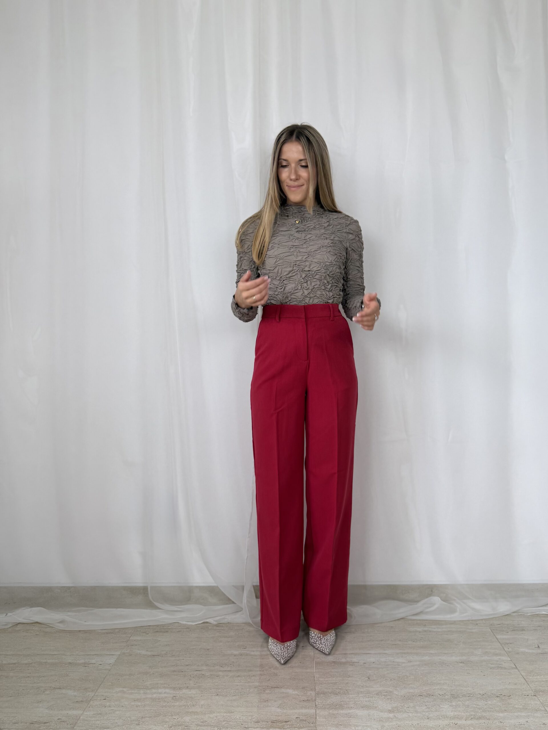 Wiśniowe eleganckie spodnie w kant r. S 36 YAS - obrazek 4