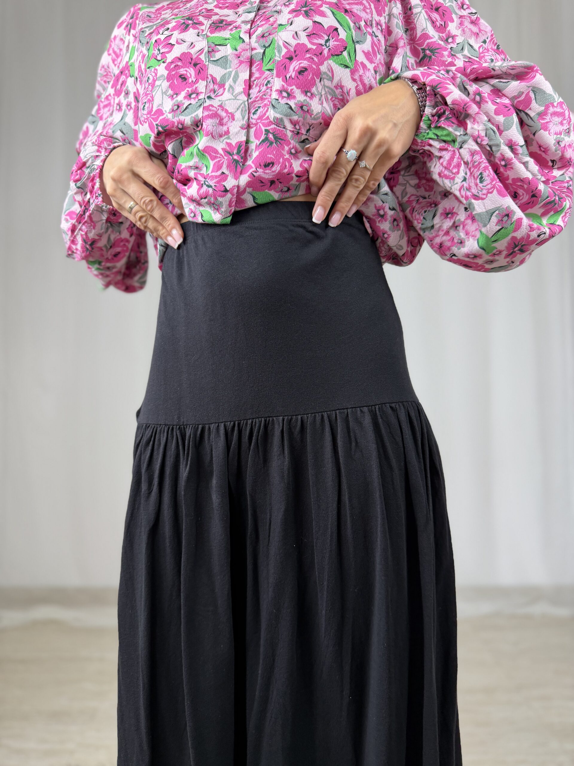 Czarna spódnica r. M/L Soaked in Luxury - obrazek 3